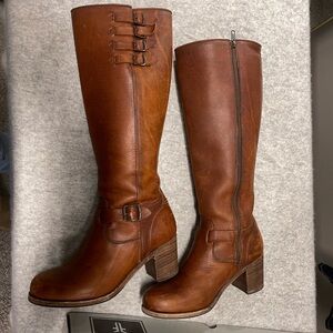Rare Frye Kelly Belted Tall STO Engineer Boots Women's 8.5B Indie Boho